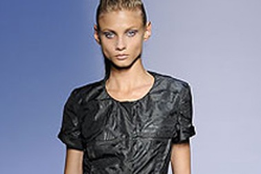 BST xuân hè 2009 Costume National