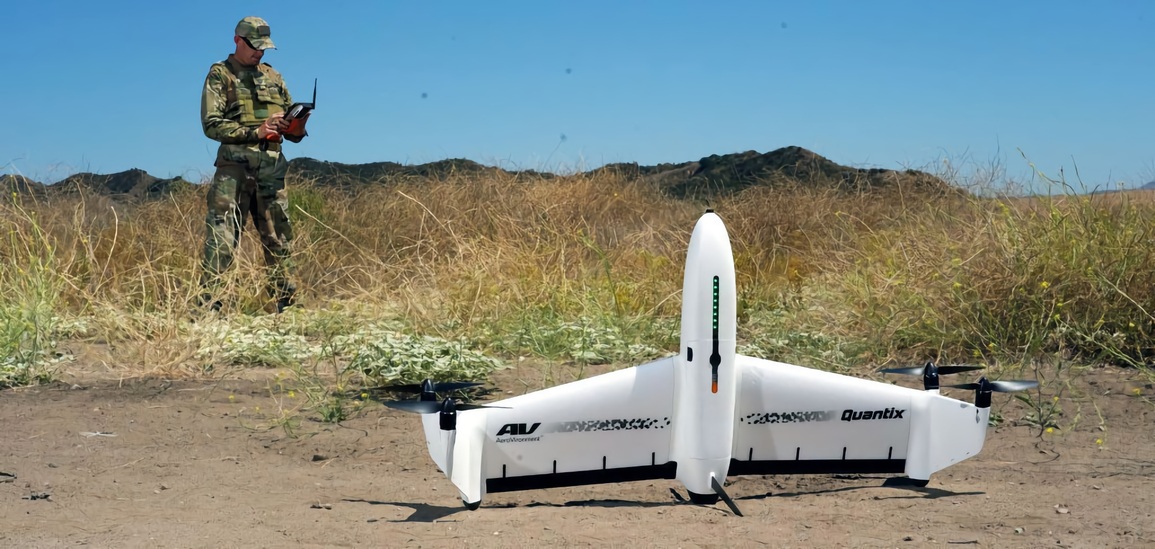 Nhà thầu quốc phòng Mỹ tặng hơn 100 UAV trinh sát siêu nhẹ cho Ukraine - 1 Nhà thầu quốc phòng Mỹ tặng hơn 100 UAV trinh sát siêu nhẹ cho Ukraine - 1