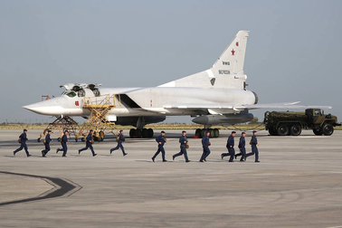 Nga hiệp đồng hỏa lực, ngăn đà phản công chớp nhoáng của Ukraine ở Donbass