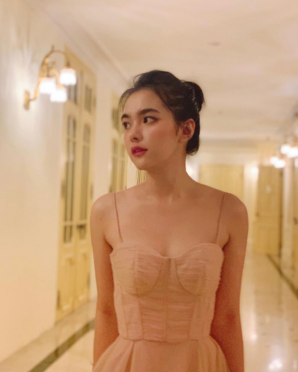 Nữ sinh hot nhất kỳ thi THPT Quốc gia 2019 giờ ra sao? - 12 Nữ sinh hot nhất kỳ thi THPT Quốc gia 2019 giờ ra sao? - 12
