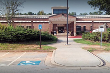 Covid-19 đã chạm tới cổng trường học khắp nơi trên thế giới