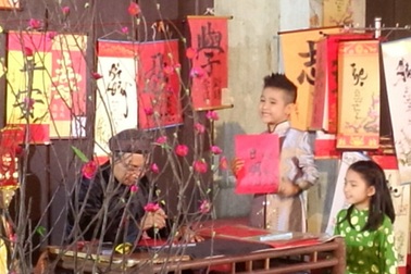 Quán quân Đồ Rê Mí tung đĩa hát chào xuân