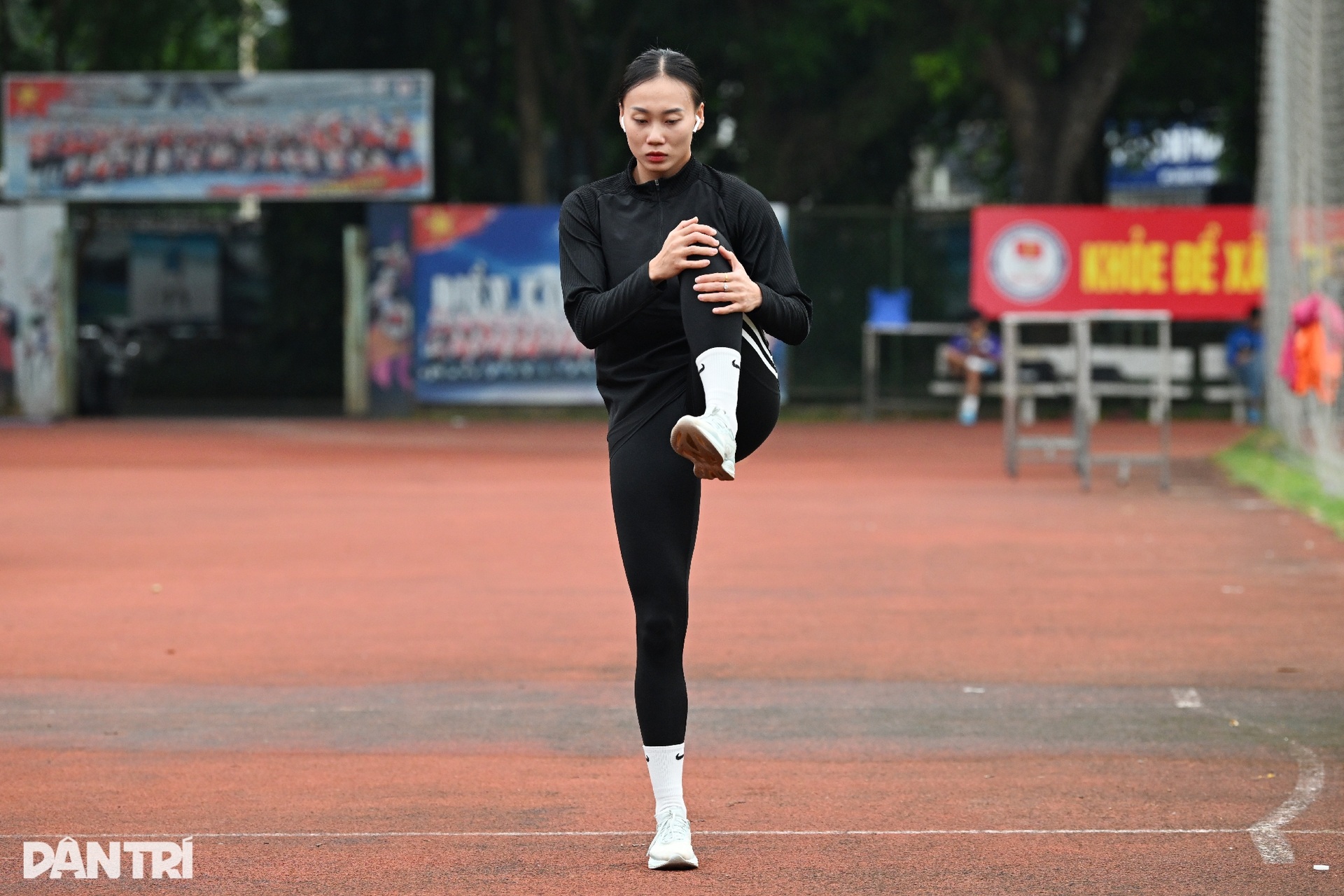 Những bước chân vượt rào bền bỉ hướng về vinh quang SEA Games 33 - 2