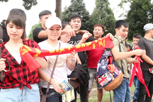 Người Việt Nam tại Malaysia đưa ra lời khuyên khi cổ vũ ở sân Bukit Jalil