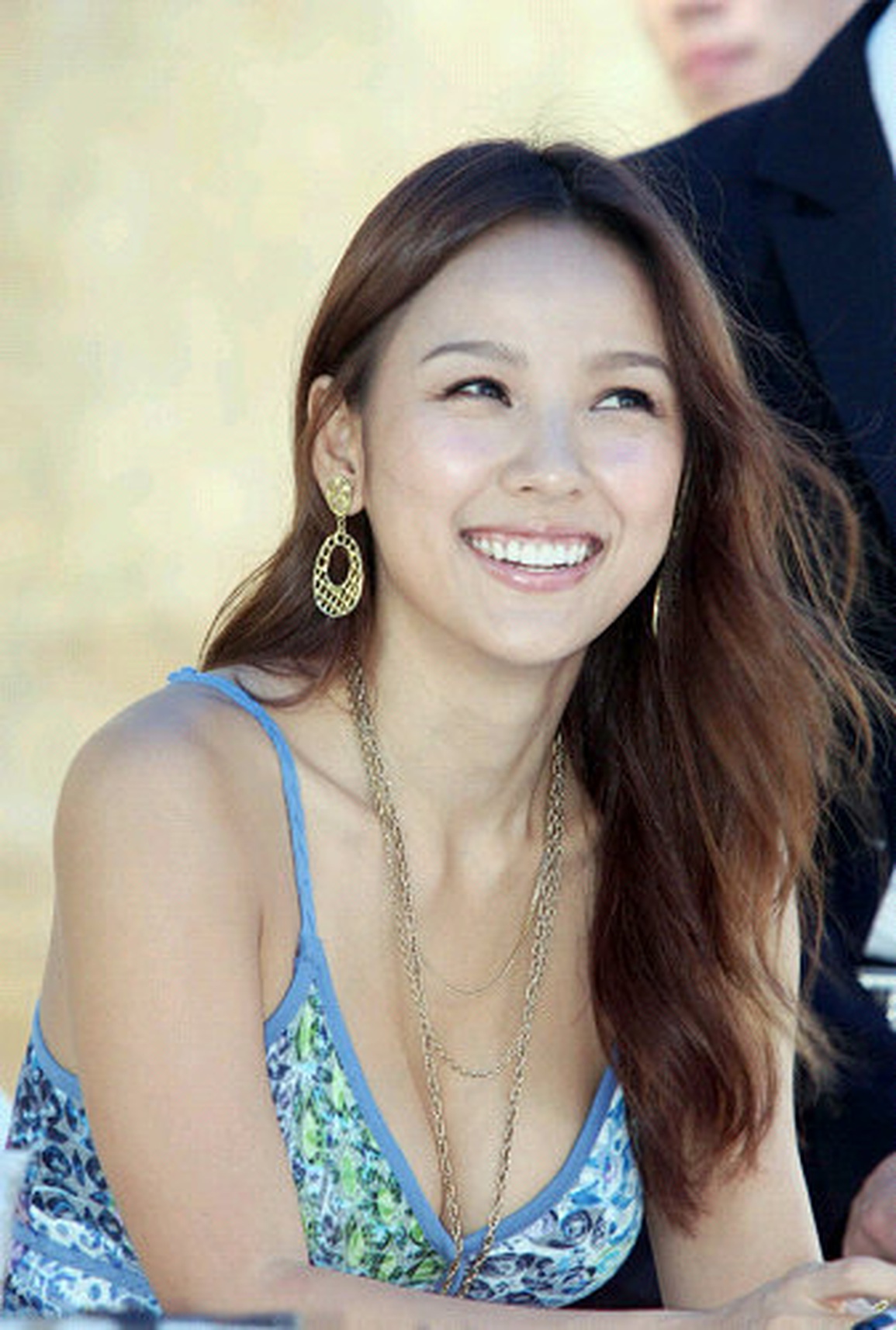 Lee Hyori tự hào vì sinh ra đã đẹp chia sẻ quan điểm về phụ nữ đẹp - 1 Lee Hyori tự hào vì sinh ra đã đẹp chia sẻ quan điểm về phụ nữ đẹp - 1