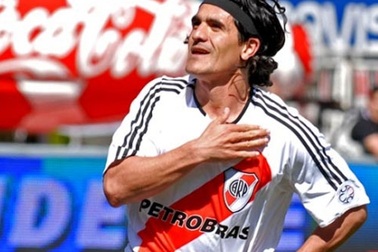 Huyền thoại bóng đá Argentina bị bắt cóc