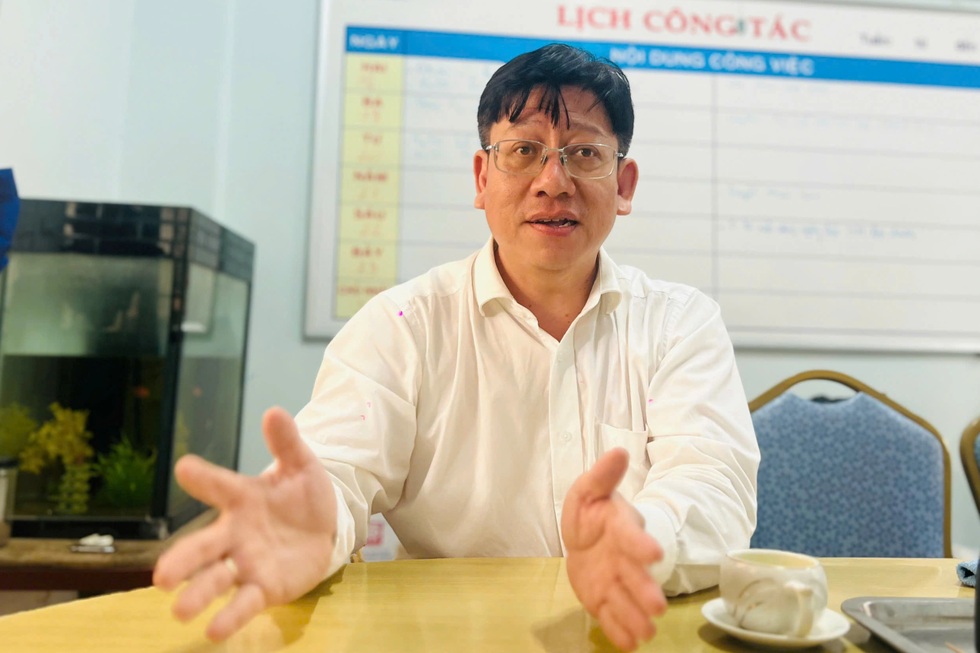 Hiệu trưởng xin đổi quà sang... tiền và ngôi trường không có quỹ phụ huynh - 1 Hiệu trưởng xin đổi quà sang... tiền và ngôi trường không có quỹ phụ huynh - 1