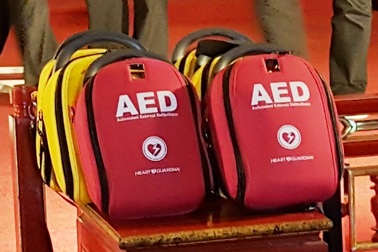 Tặng di tích Huế máy kích tim tự động để cứu du khách