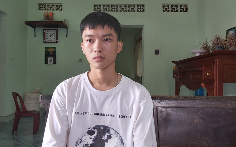 Nam sinh nghèo mồ côi mẹ đã đậu ngành Y khoa - 1 Nam sinh nghèo mồ côi mẹ đã đậu ngành Y khoa - 1