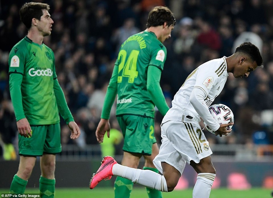 Thua Sociedad trong “cơn mưa bàn thắng”, Real Madrid chia tay Cúp Nhà vua - 9 Thua Sociedad trong “cơn mưa bàn thắng”, Real Madrid chia tay Cúp Nhà vua - 9