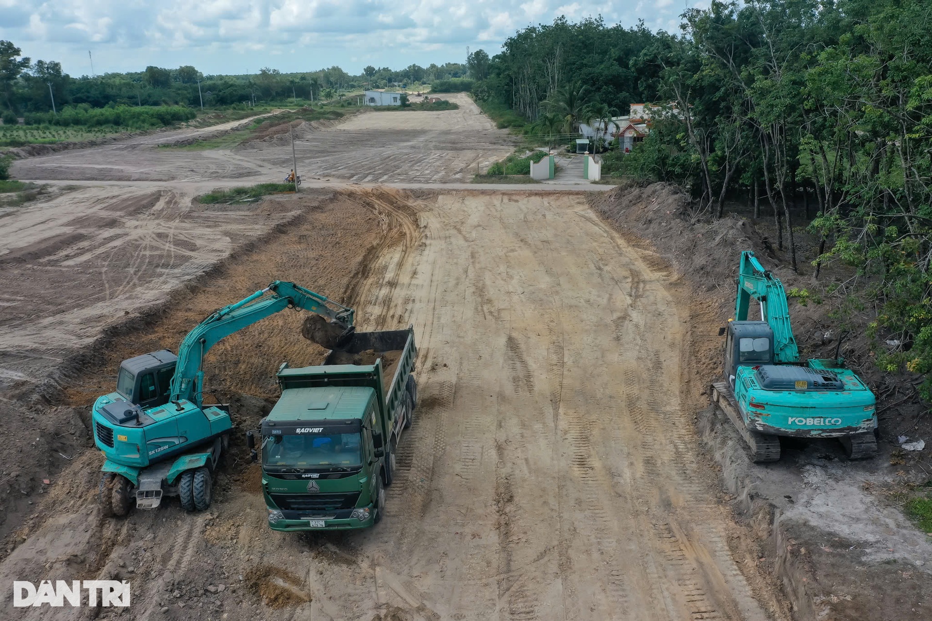 Vành đai 3 TPHCM thuộc Đồng Nai: Từ vướng mặt bằng đến có mặt bằng vẫn chậm - 8