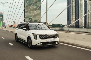 Tháng 9, Kia ưu đãi tương đương 50% lệ phí trước bạ và nhiều quà tặng hấp dẫn