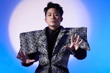 Tùng Dương, Isaac hòa nhịp cùng 150.000 khán giả tại Nhật Bản