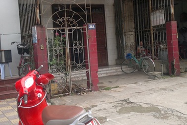 Bị đâm thủng bụng vì nhắn tin cho vợ hàng xóm... "xin uống nước chè" 