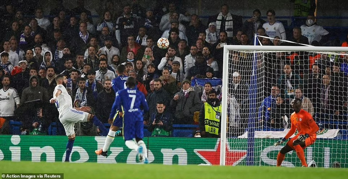 Benzema cân bằng kỷ lục của C.Ronaldo - 1 Benzema cân bằng kỷ lục của C.Ronaldo - 1