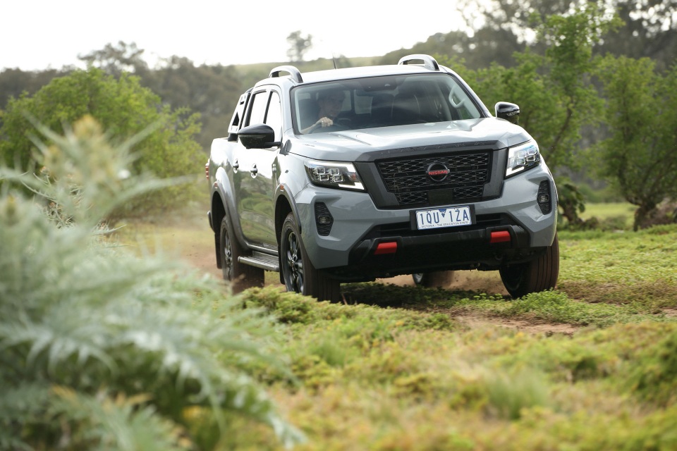 Nissan Navara 2021 xuất kích, sẵn sàng đấu với Ford Ranger - 20 Nissan Navara 2021 xuất kích, sẵn sàng đấu với Ford Ranger - 20