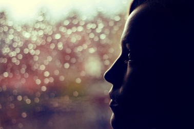 Hạnh phúc giả tạo