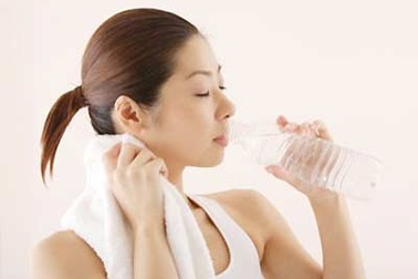 Mẹo đuổi “nóng nhiệt” trong người