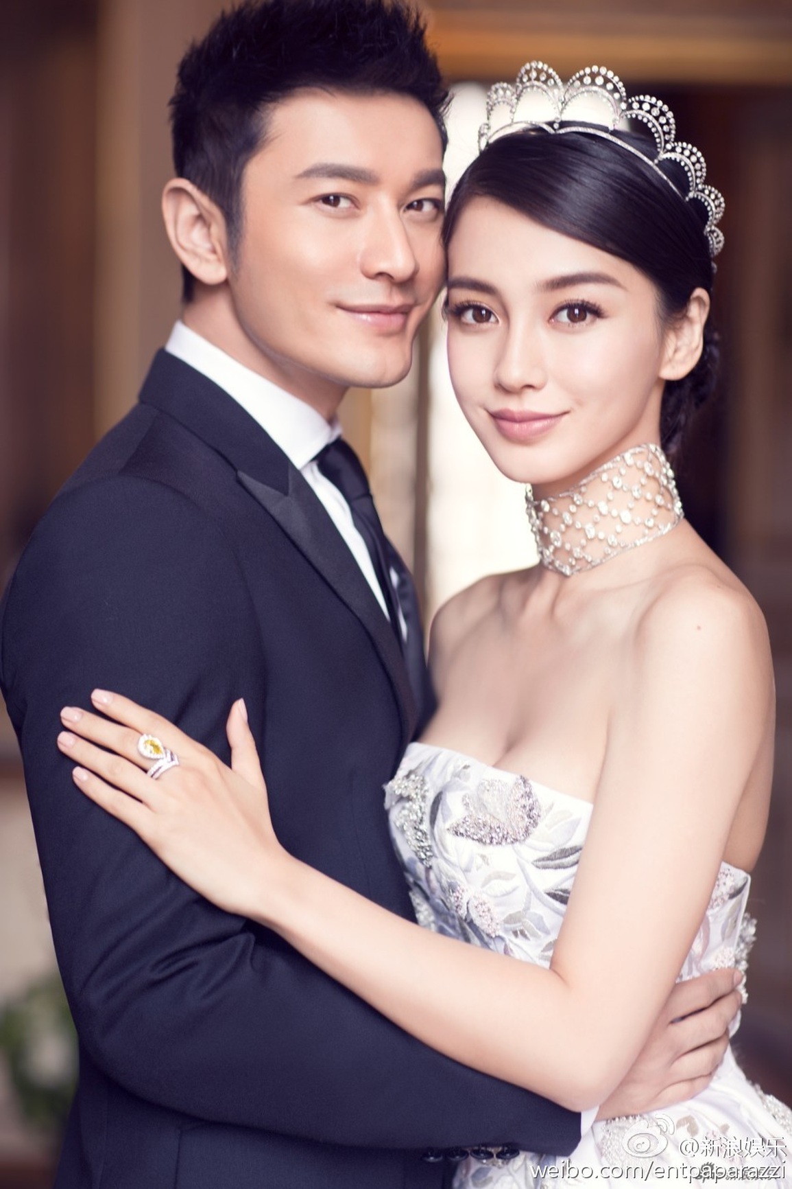 Huỳnh Hiểu Minh và Angelababy ly hôn: Khi ngôn tình chỉ có trên màn ảnh - 1 Huỳnh Hiểu Minh và Angelababy ly hôn: Khi ngôn tình chỉ có trên màn ảnh - 1