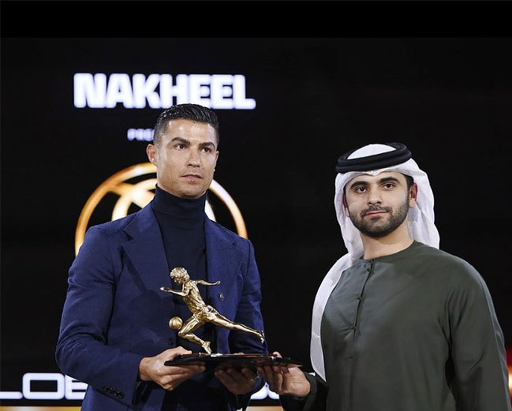 Hụt giải thưởng Globe Soccer vào tay Haaland, C.Ronaldo nói điều bất ngờ - 2 Hụt giải thưởng Globe Soccer vào tay Haaland, C.Ronaldo nói điều bất ngờ - 2