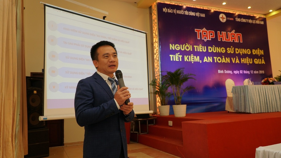 Tiết kiệm gần 1 tỷ đồng sau một giờ tắt điện - 2 Tiết kiệm gần 1 tỷ đồng sau một giờ tắt điện - 2