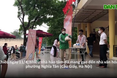 "ATM gạo" cho người nghèo tại Hà Nội