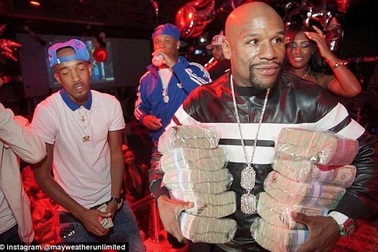 Giải mã cách tiêu tiền của võ sĩ Floyd Mayweather