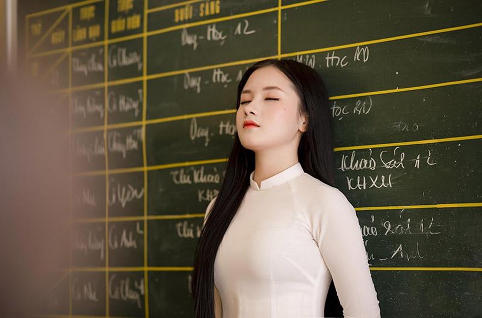 Nữ sinh xứ Thanh đẹp dịu dàng trong ảnh chia tay tuổi học trò - 2 Nữ sinh xứ Thanh đẹp dịu dàng trong ảnh chia tay tuổi học trò - 2