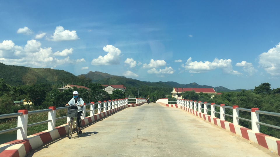 Chấm dứt cảnh thuyền 12 chỗ “nhồi” gần… 100 người - 3 Chấm dứt cảnh thuyền 12 chỗ “nhồi” gần… 100 người - 3