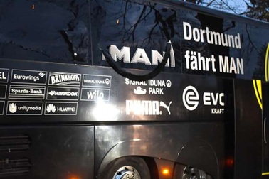 Hoãn trận đấu Borussia Dortmund gặp Monaco vì xe buýt dính nổ