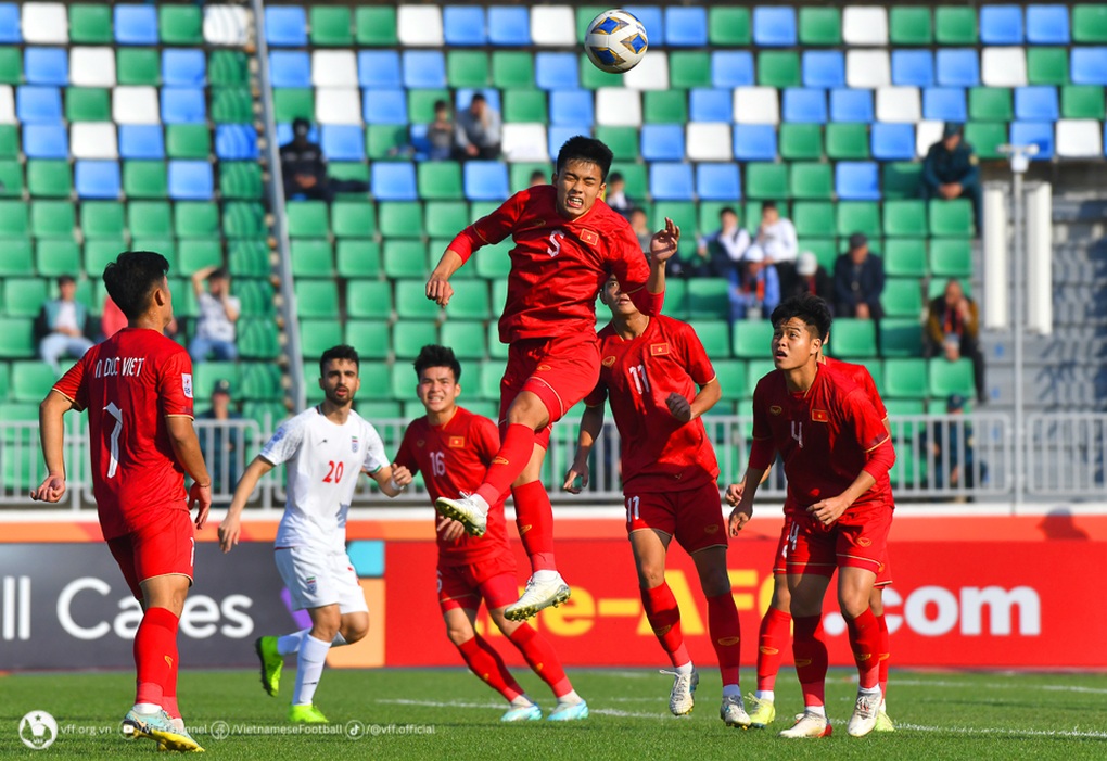 HLV Hoàng Anh Tuấn dẫn dắt Olympic Việt Nam dự Asiad 19 - 1 HLV Hoàng Anh Tuấn dẫn dắt Olympic Việt Nam dự Asiad 19 - 1
