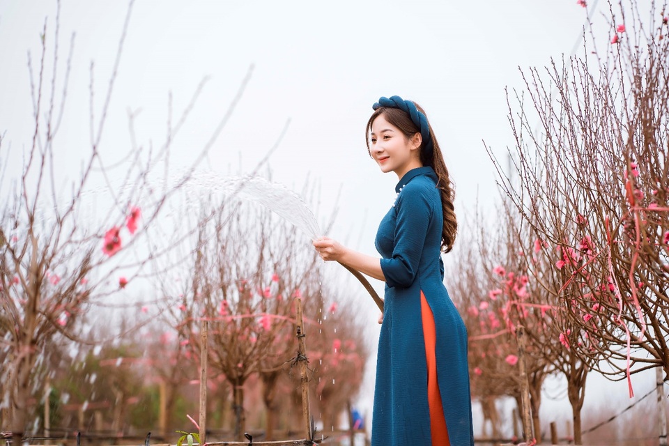 Nữ sinh Báo chí xúng xính áo dài đón Xuân sang - 16 Nữ sinh Báo chí xúng xính áo dài đón Xuân sang - 16