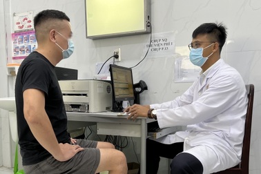 TPHCM: Té dập mông khi tập thể dục, người đàn ông suýt ngồi xe lăn suốt đời