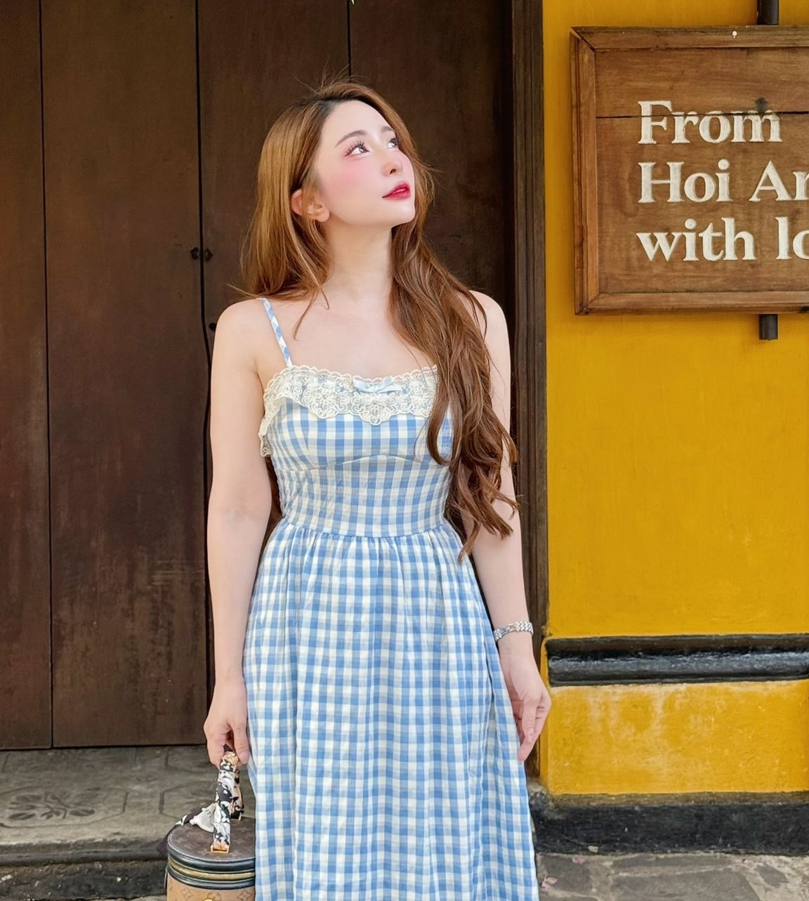 Quỳnh Nga tuổi 37: Vòng eo 55cm gợi cảm, tin đồn hẹn hò gây chú ý - 9