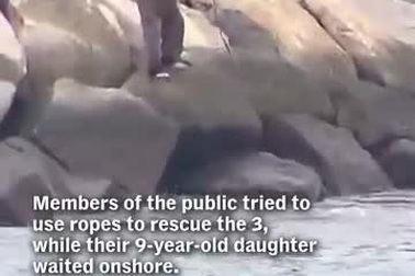 Đứng sát bờ biển chụp ảnh khi siêu bão Ragasa sắp đổ bộ