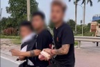 Ba thanh niên đi xe máy không biển số, dùng dép đánh người ở Hải Phòng
