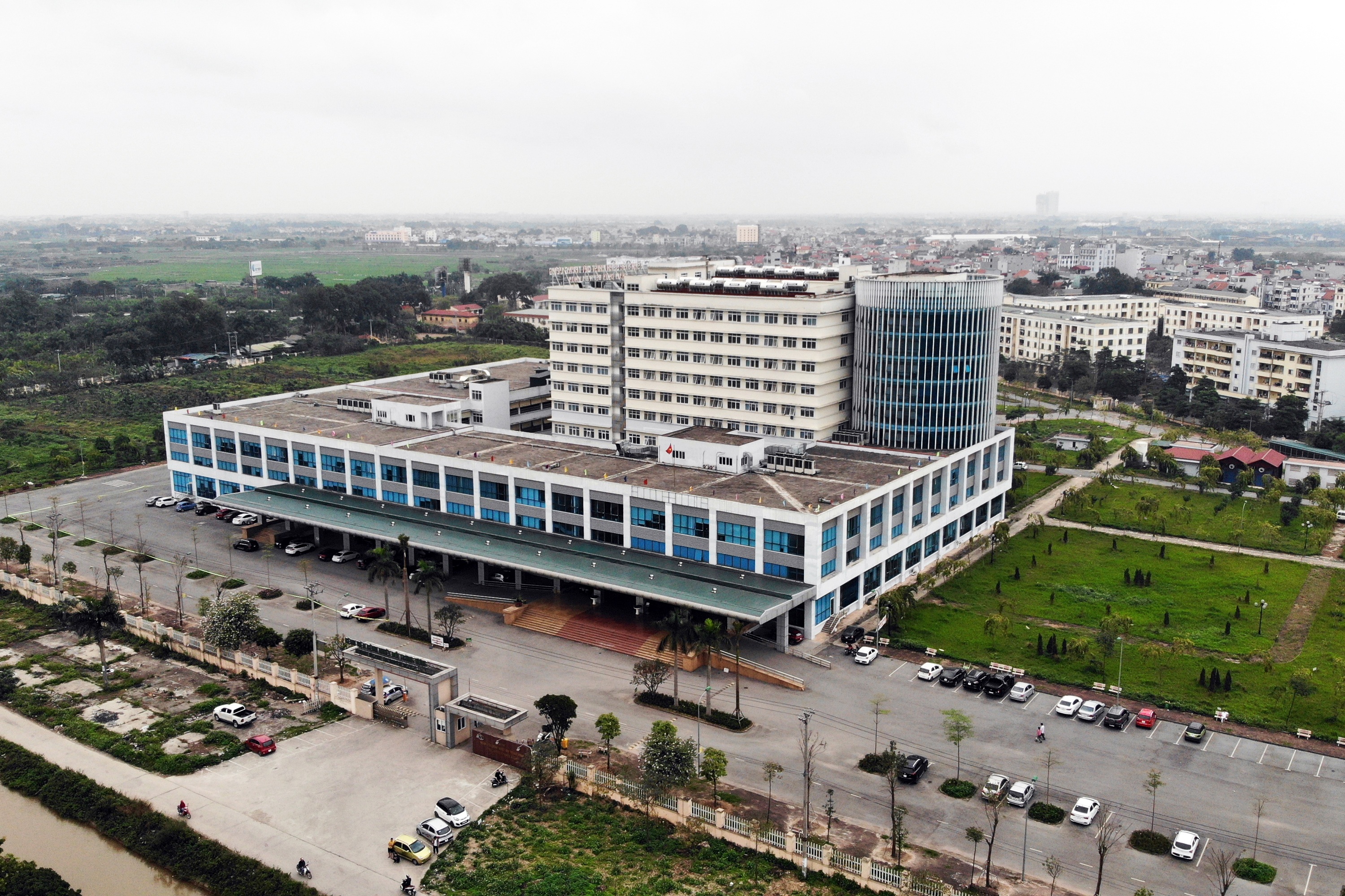 Căn phòng cách ly đặc biệt của hai vợ chồng thai phụ trở về từ Vũ Hán - 1 Căn phòng cách ly đặc biệt của hai vợ chồng thai phụ trở về từ Vũ Hán - 1