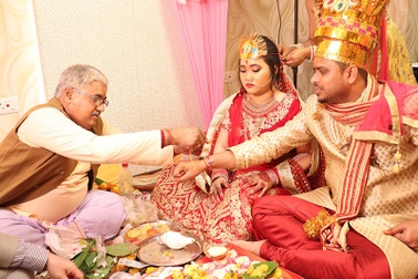 Đám cưới tổ chức lúc nửa đêm của cô gái Việt ở Ấn Độ