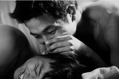 'Tự thú' rùng mình của một trai bao