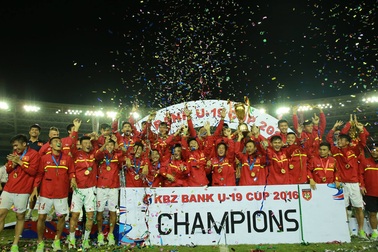 HLV Hoàng Anh Tuấn đánh giá U19 Thái Lan mạnh nhất Đông Nam Á