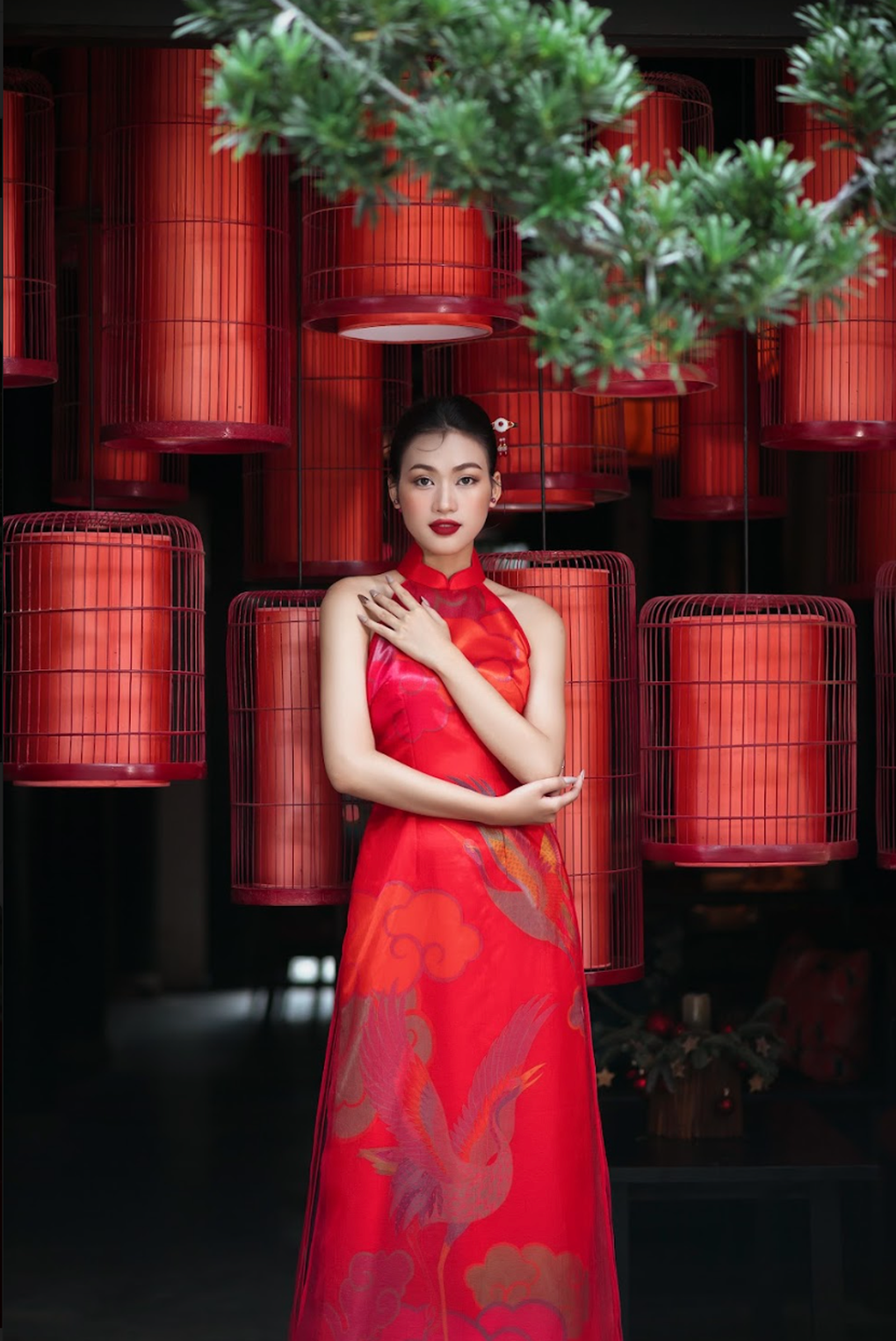 Á hậu Minh Thư đón xuân cùng áo dài cổ yếm - 7 Á hậu Minh Thư đón xuân cùng áo dài cổ yếm - 7