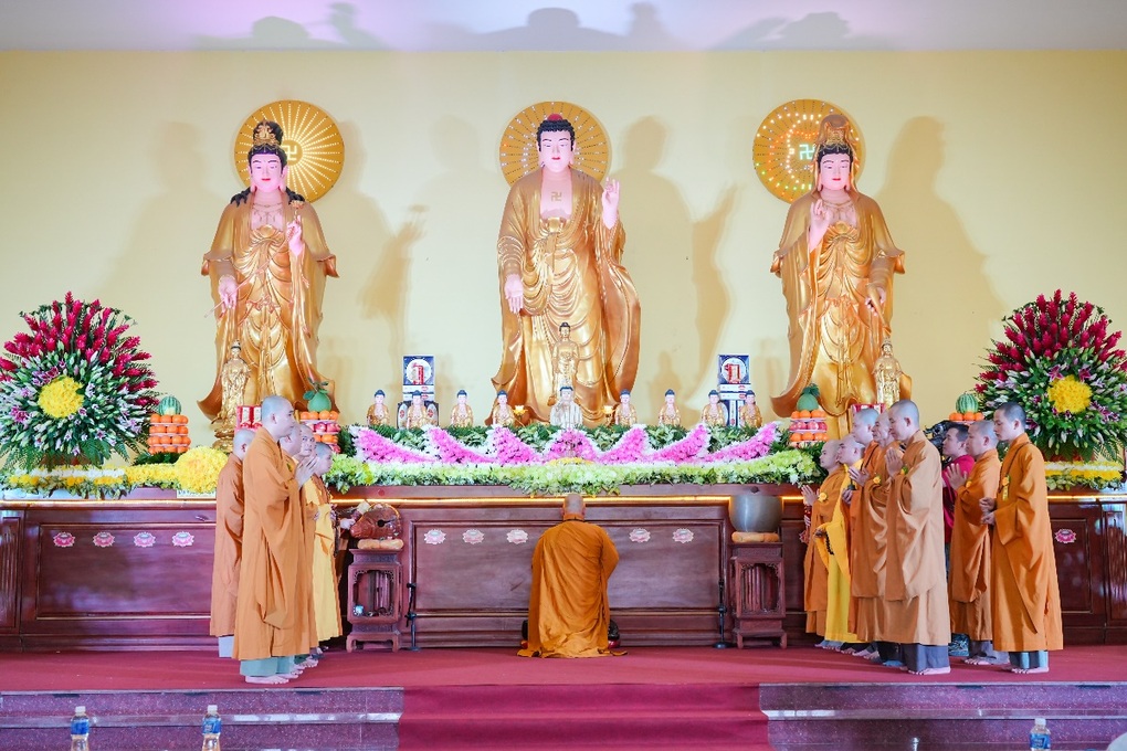 Lễ Vu lan và văn hóa đạo hiếu của người Việt - 5 Lễ Vu lan và văn hóa đạo hiếu của người Việt - 5