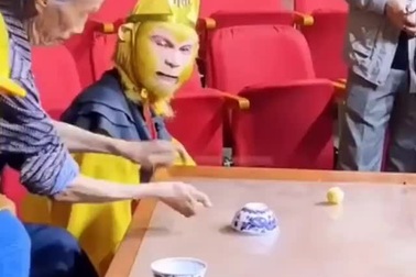 Trò ảo thuật khiến "Tề Thiên Đại Thánh" phải trầm trồ thán phục