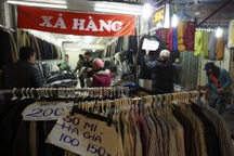 Đêm đi săn hàng giảm giá cuối năm