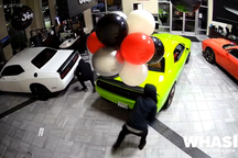 Trộm đột nhập đại lý ô tô, lấy cắp 6 chiếc xe trong chưa đầy 1 phút