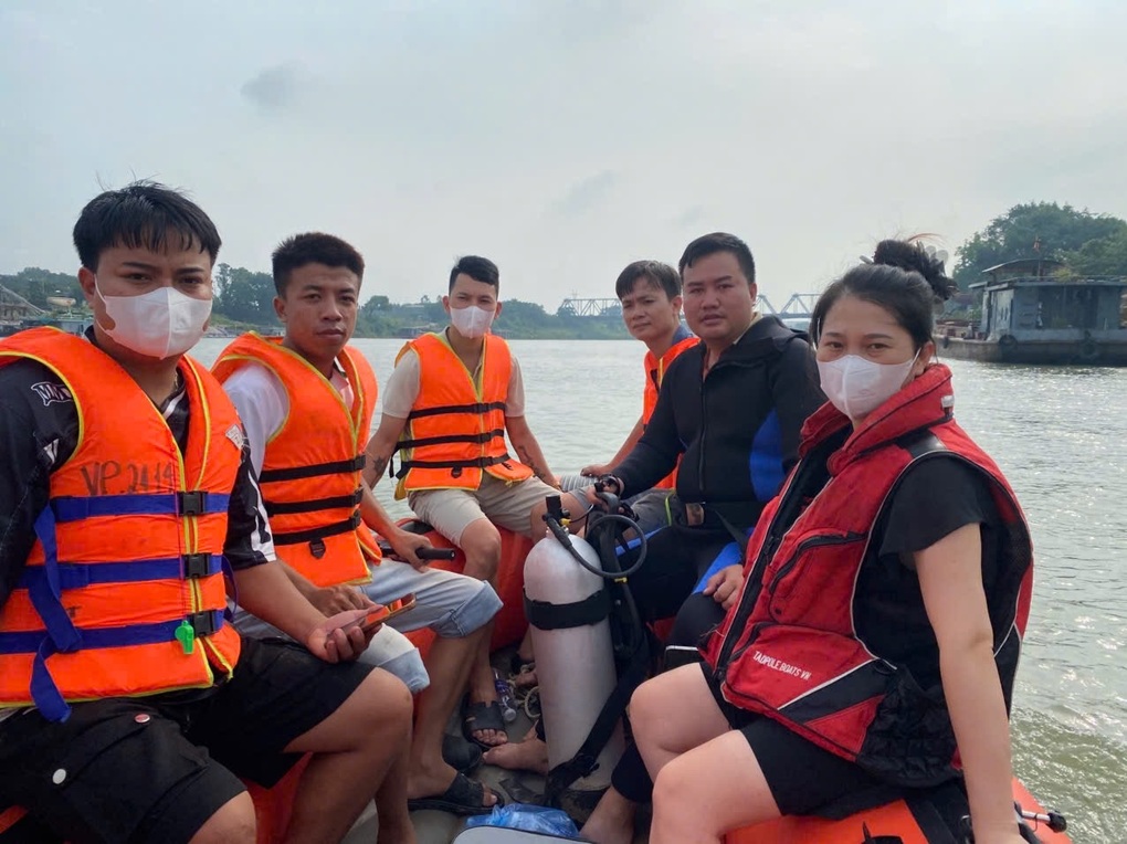 Vụ đòi 50 triệu mới trả thi thể người chết: Chia sẻ của đội tìm kiếm 0 đồng - 1 Vụ đòi 50 triệu mới trả thi thể người chết: Chia sẻ của đội tìm kiếm 0 đồng - 1