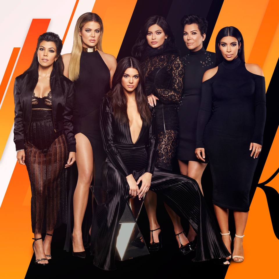 Nhà Kardashian đổi cách kiếm tiền vì… “thế giới đổi thay không ngừng” - 5 Nhà Kardashian đổi cách kiếm tiền vì… “thế giới đổi thay không ngừng” - 5