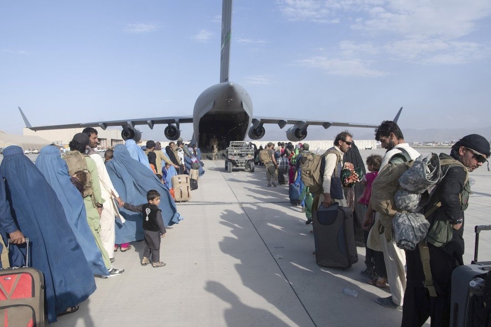 Mỹ cảnh báo cô lập Taliban khi thời hạn di tản sắp hết - 2 Mỹ cảnh báo cô lập Taliban khi thời hạn di tản sắp hết - 2