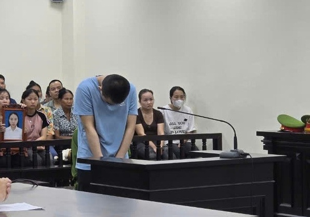 Kẻ giết cô gái, giấu xác trong tủ bếp cúi gục đầu lĩnh án tử hình - 1 Kẻ giết cô gái, giấu xác trong tủ bếp cúi gục đầu lĩnh án tử hình - 1