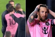 Messi gây sốc khi bóp cổ HLV đối thủ, chỉ tay quát mắng trọng tài